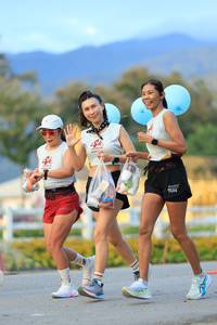 BIB: 
                            <button type="button" onclick="openModal(27886725)" class="btn btn-primary btn-sm float-right btn-popup" data-toggle="modal" data-target=".modal-high-quality">
                        <i class="fas fa-shopping-cart"></i> Add to Cart
                    </button>
                                            <button type="button" onclick="isThisMe(27886725, true)" class="btn btn-success btn-sm float-right btn-popup btn-isme hidden" data-toggle="tooltip" data-placement="bottom" title="นี่คือรูปของคุณใช่ไหม คลิกที่นี่เพื่อเอาเข้าอัลบั้ม">
                        <i class="fas fa-plus"></i> Add to album
                    </button>
                    <button type="button" onclick="isThisMe(27886725, false)" class="btn btn-warning btn-sm float-right btn-popup btn-isnotme hidden">
                        <i class="fas fa-ban"></i> Remove from album
                    </button>